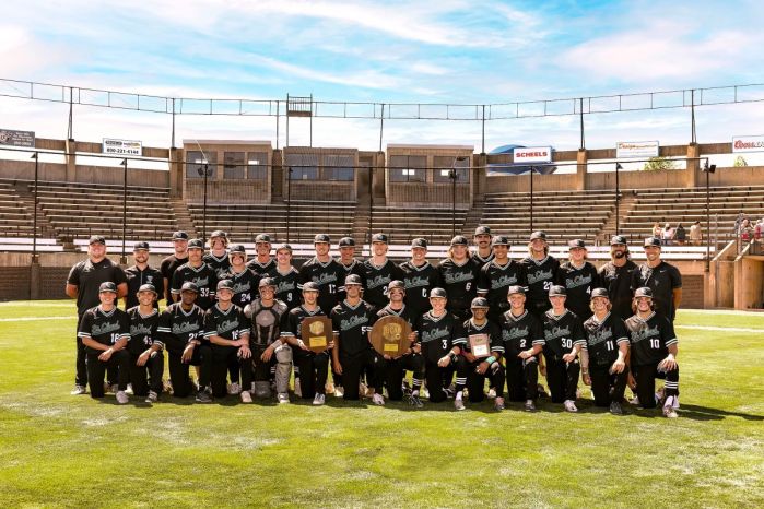 Baseball team and trophy